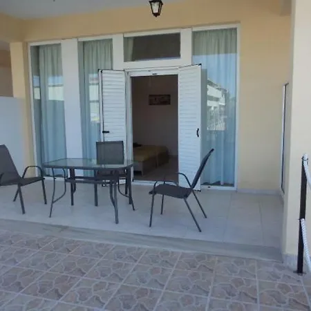 Katerina Near The Sea Appartement *